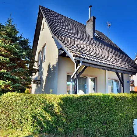 With Private Sauna And Garden Semesterbostad