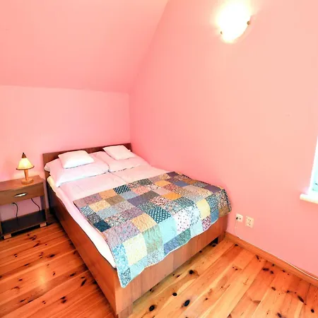 With Private Sauna And Garden Semesterbostad Jarosławiec