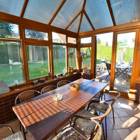 With Private Sauna And Garden *