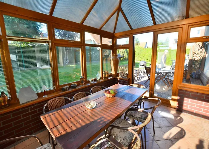 With Private Sauna And Garden *